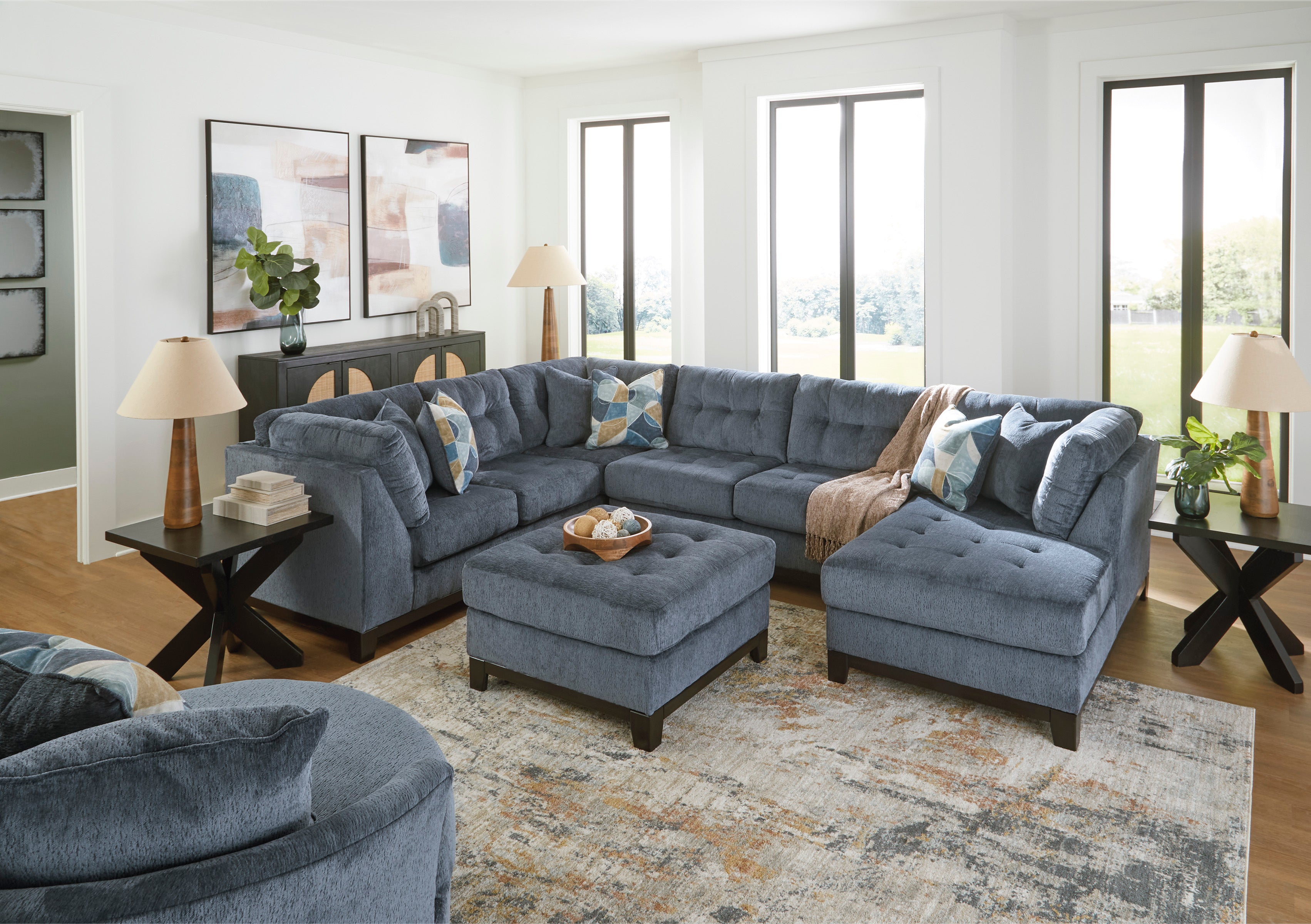 Maxon Corner Modular