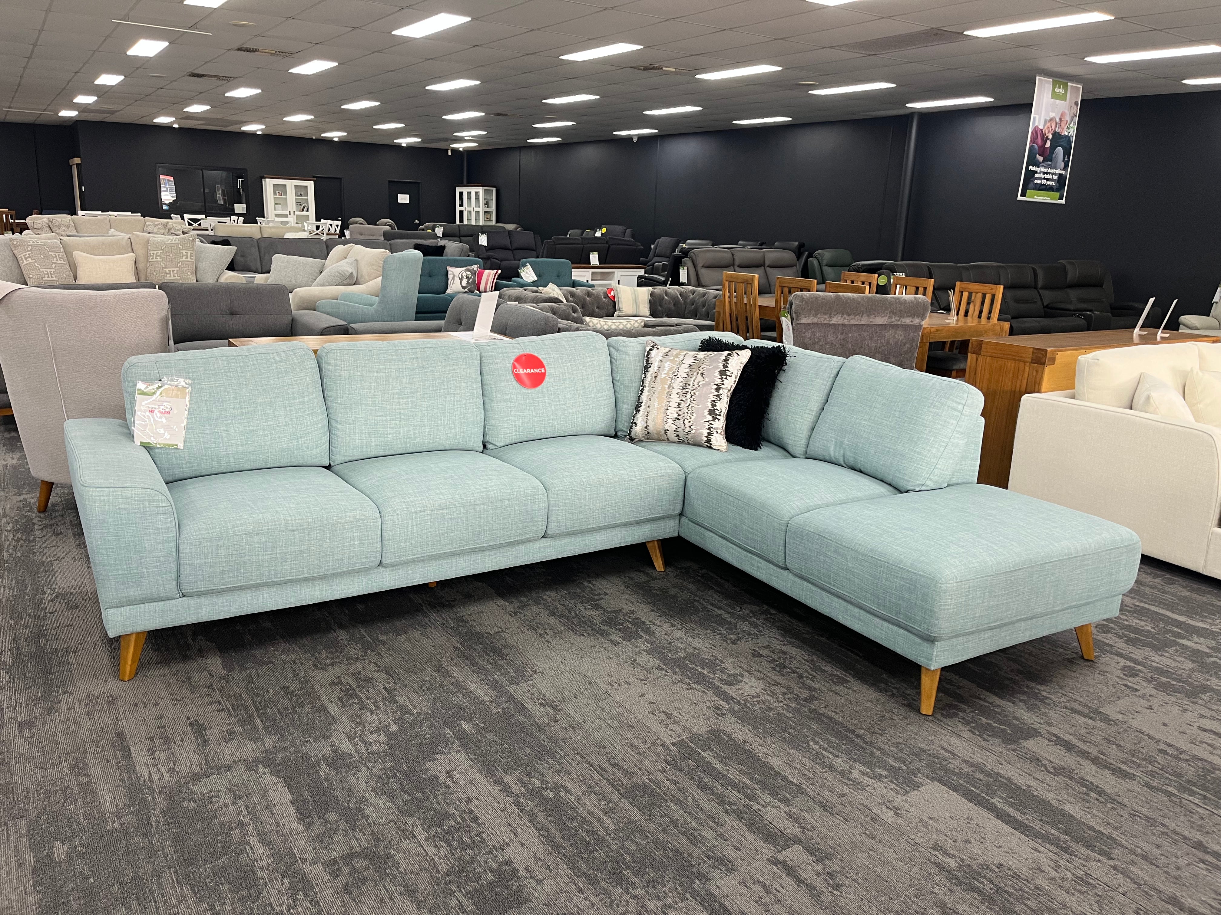 Pisa 3 Seater & Chaise (Midland)