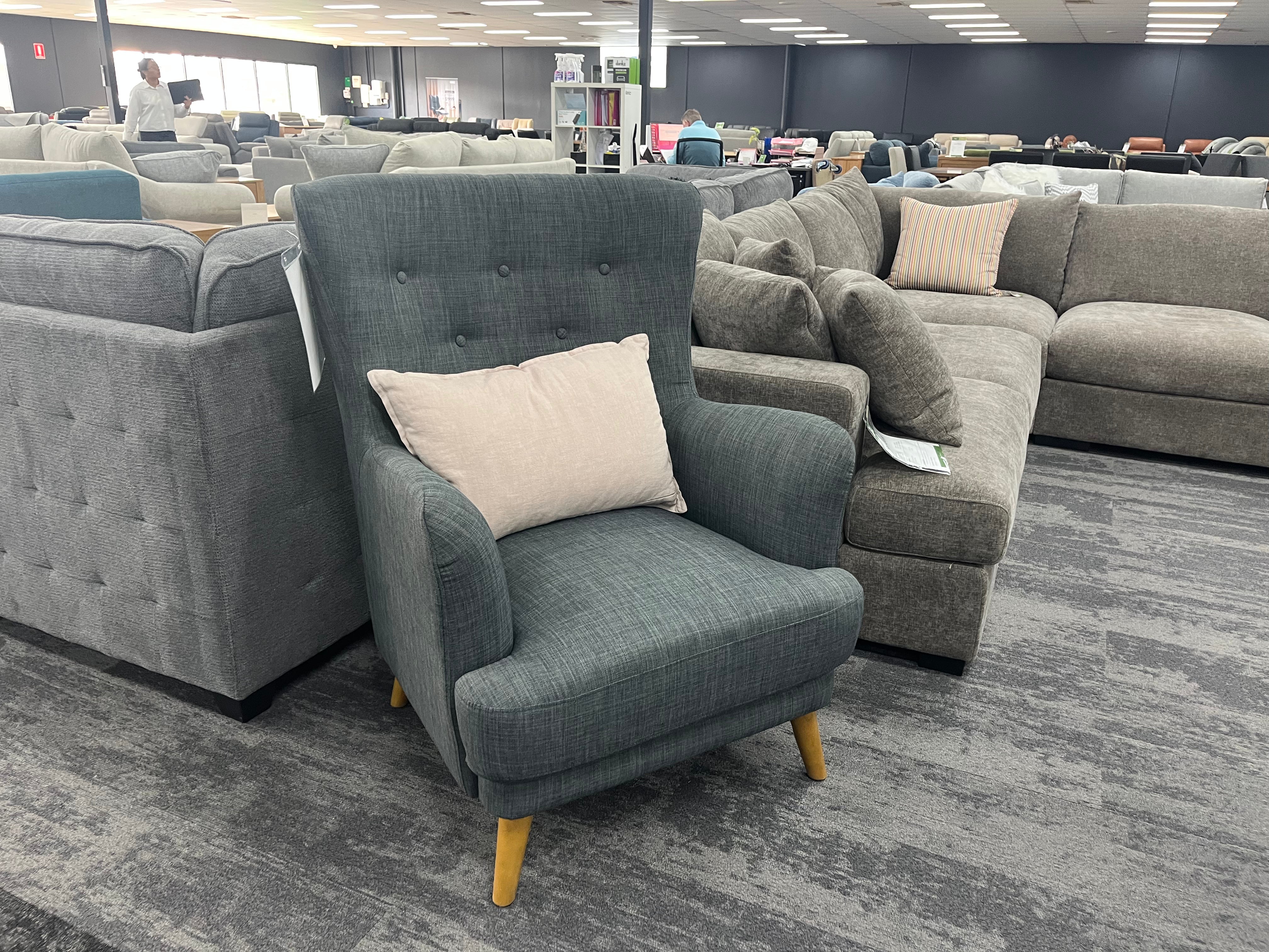 Peyton Accent Chair (Midland)