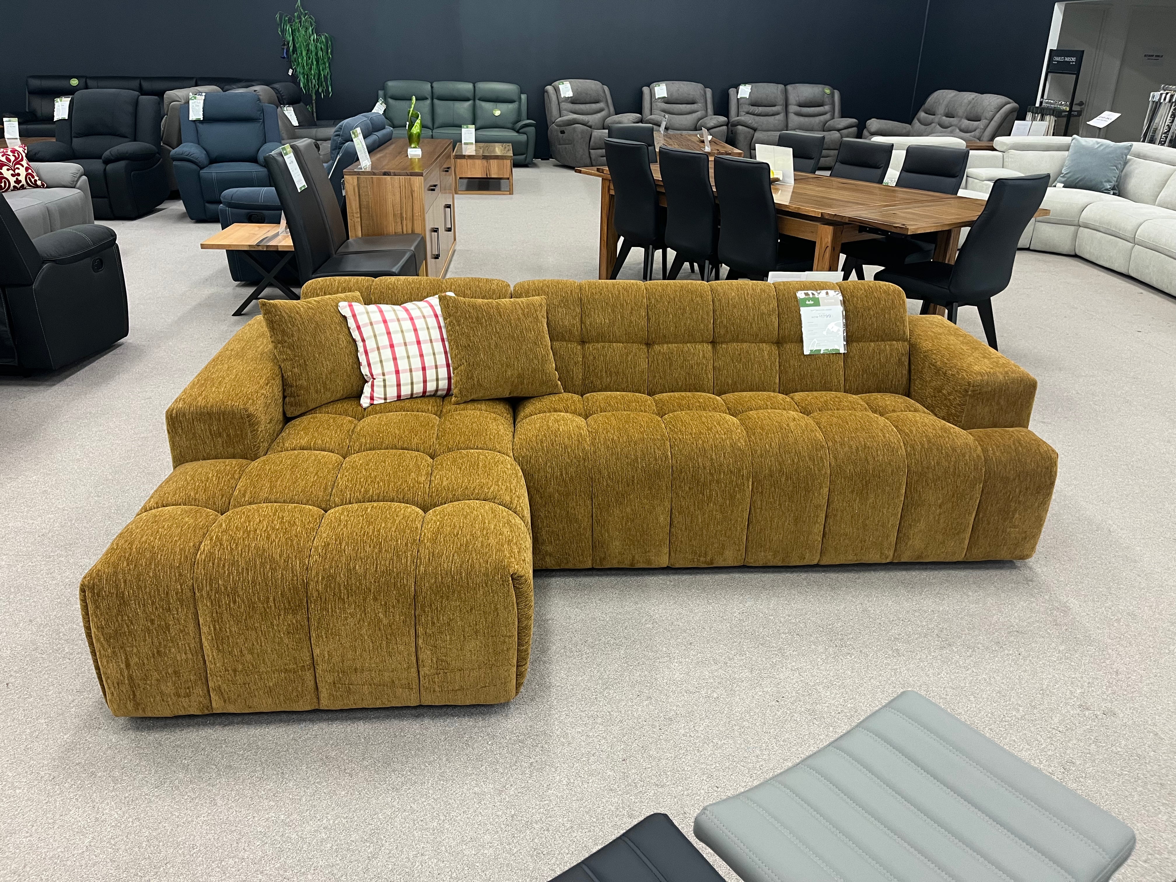 Newton 2.5 Seater + Chaise (Joondalup)