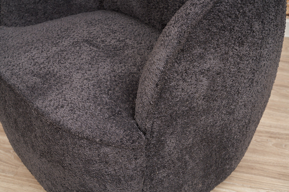 Regis Swivel Chair
