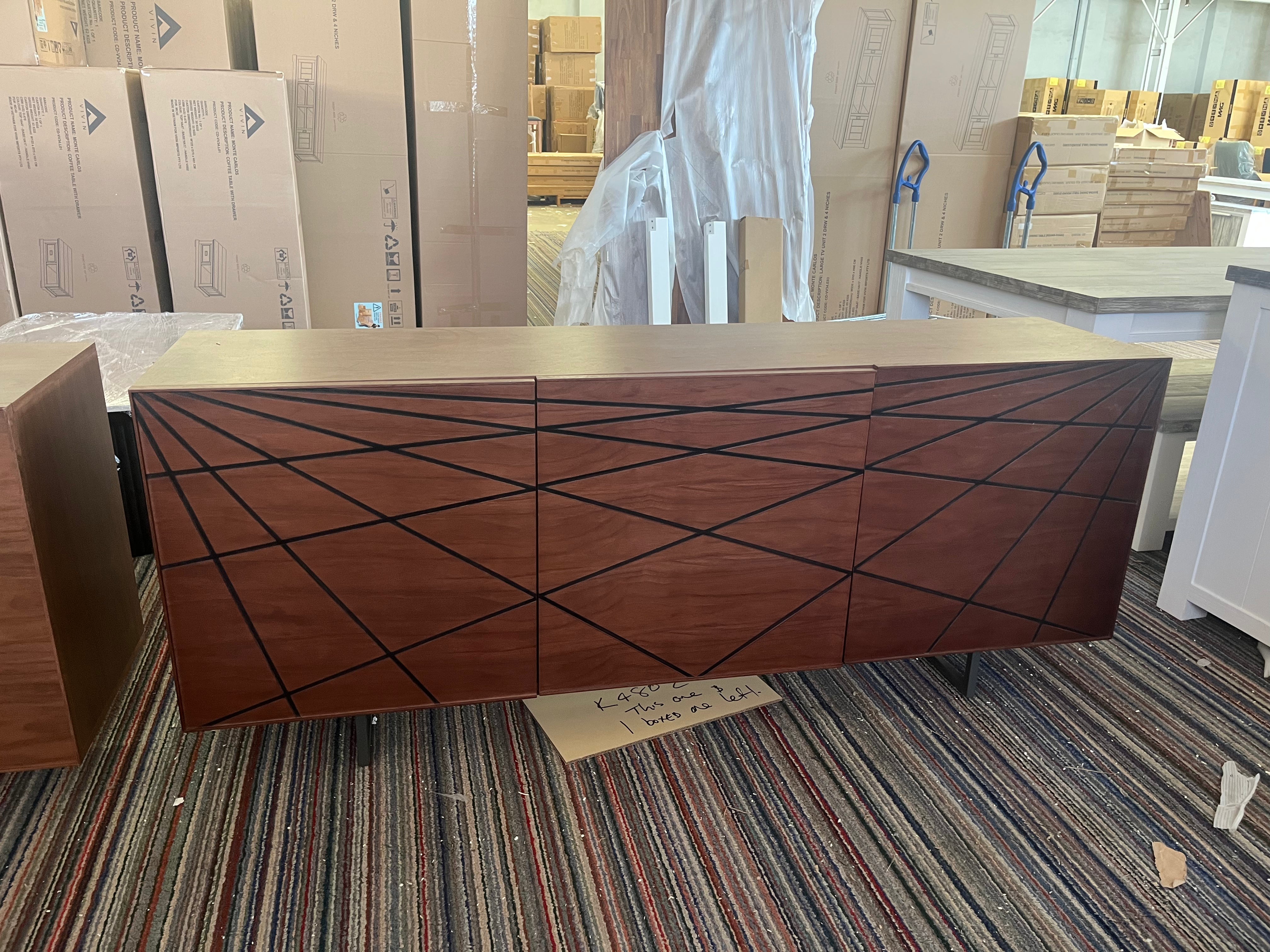 Triangle Buffet (Warehouse)