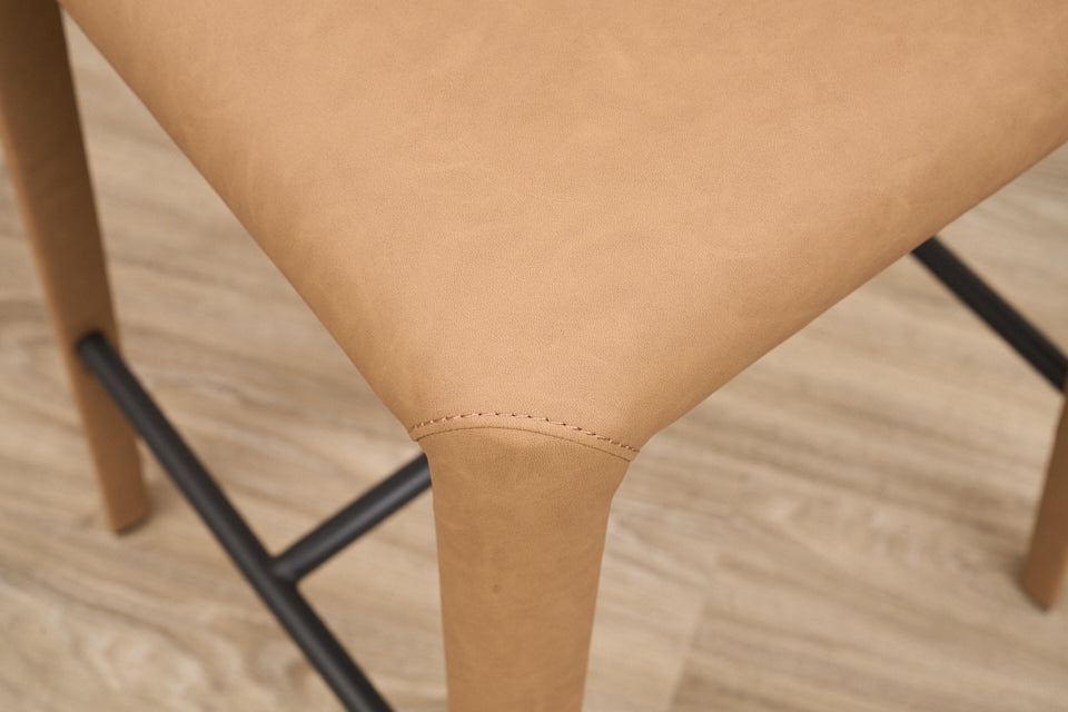 Vela Bar Stool
