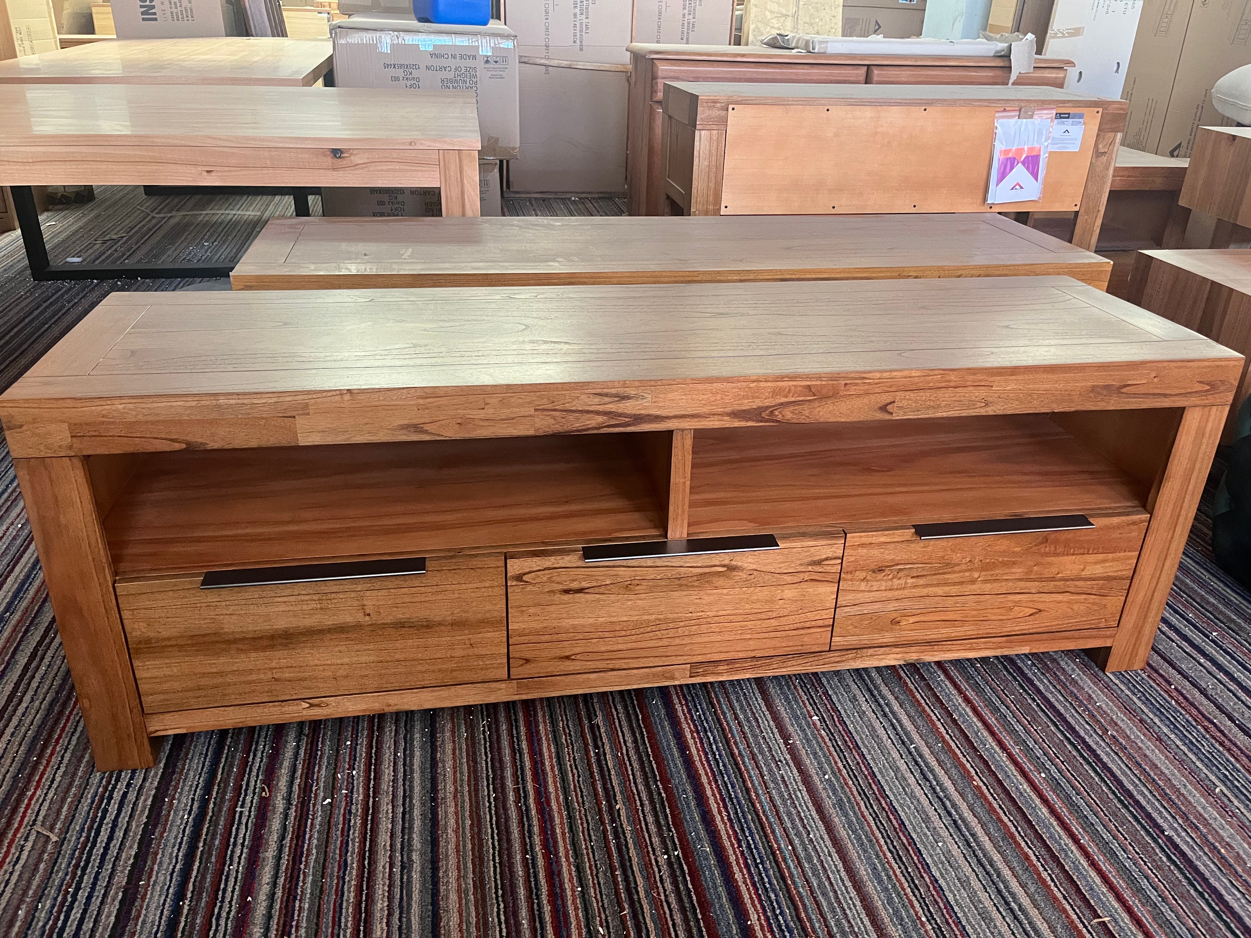 Alpine Entertainment Unit (Warehouse)