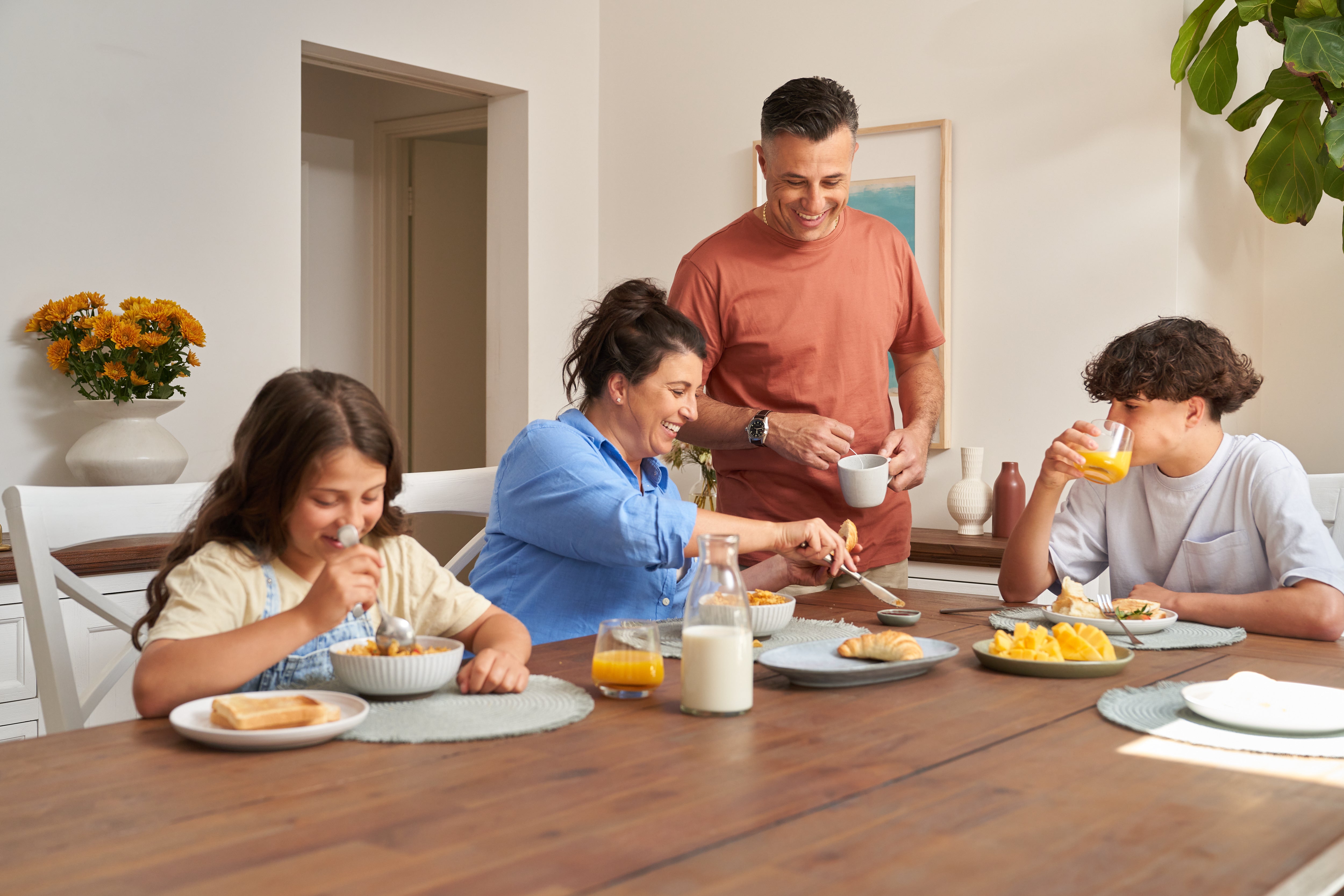 Florida Dining Table