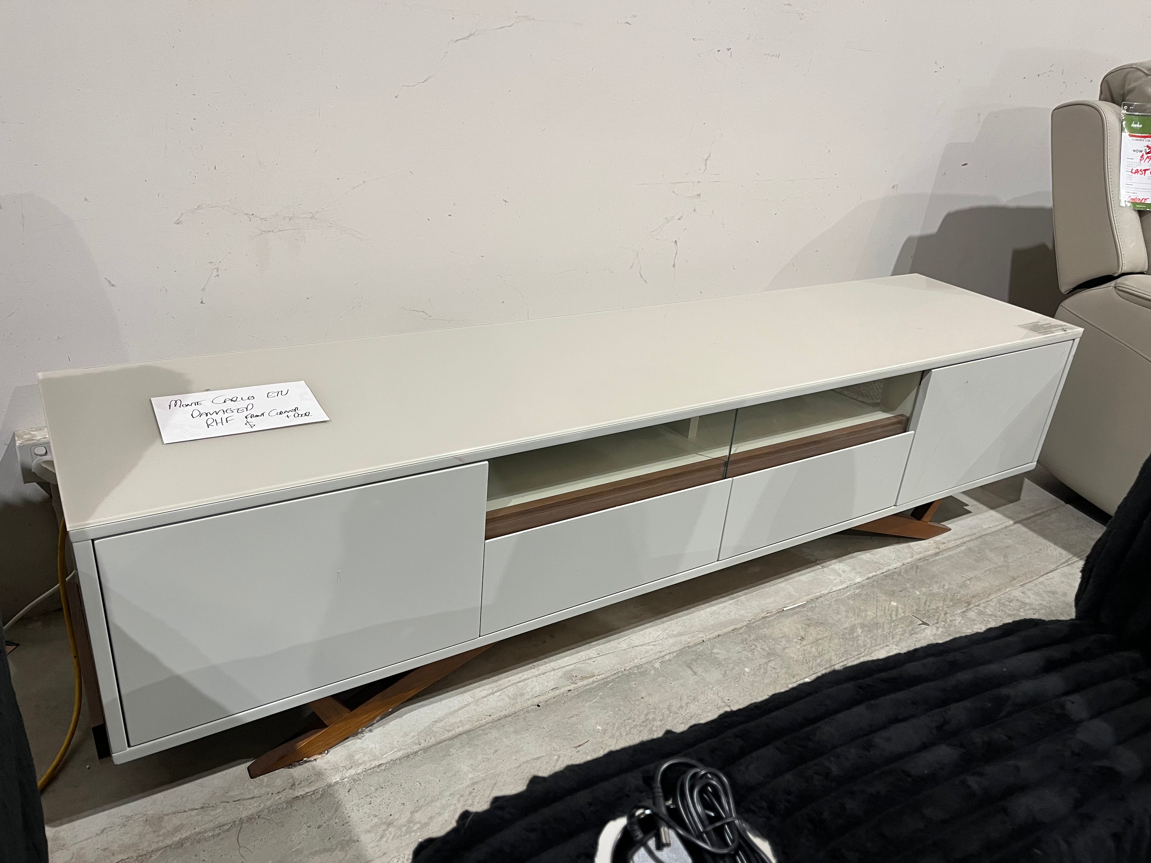 Monte Carlo Entertainment Unit (Port Kennedy)