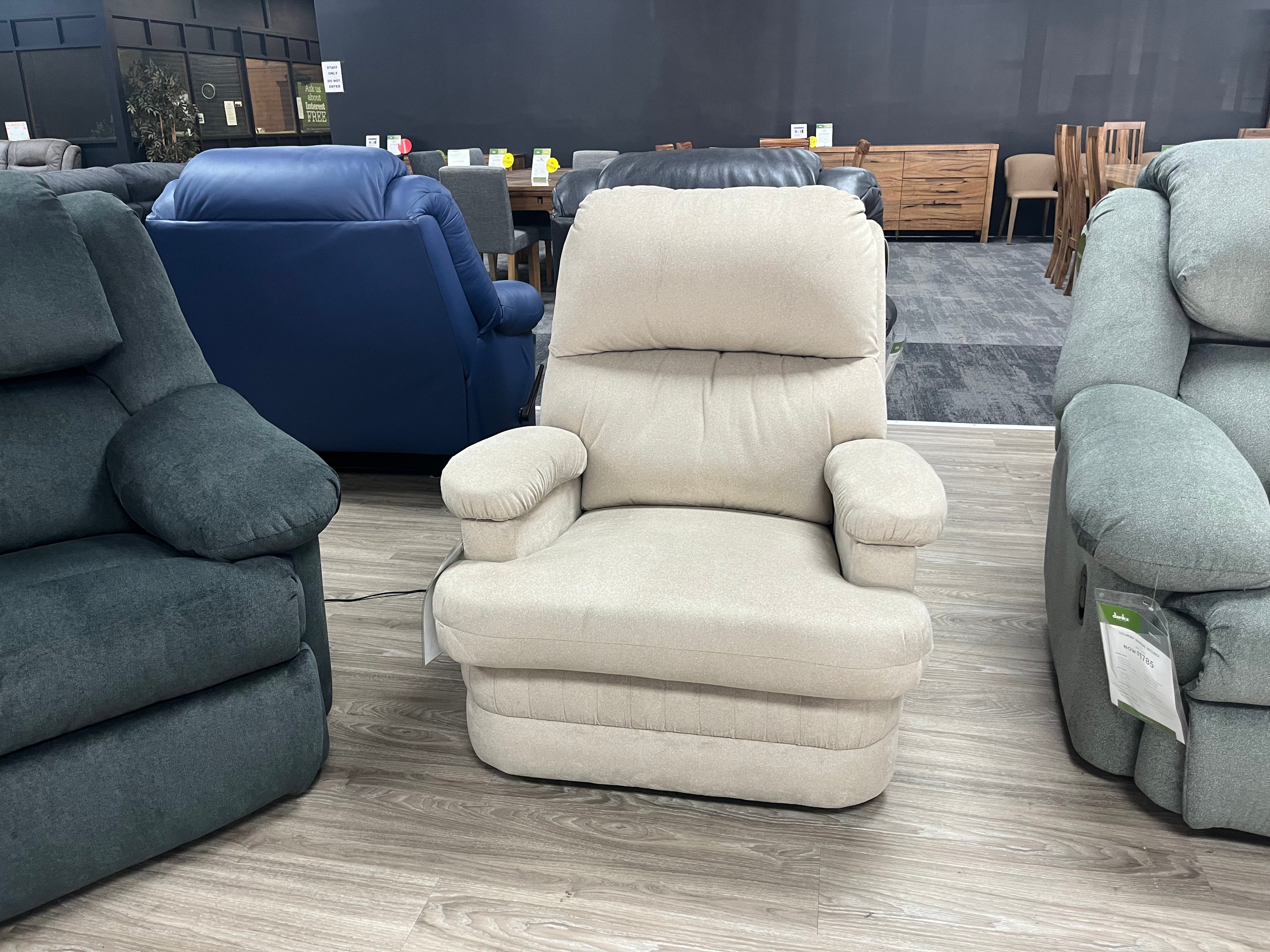 Chelsea Recliner (Willeton)