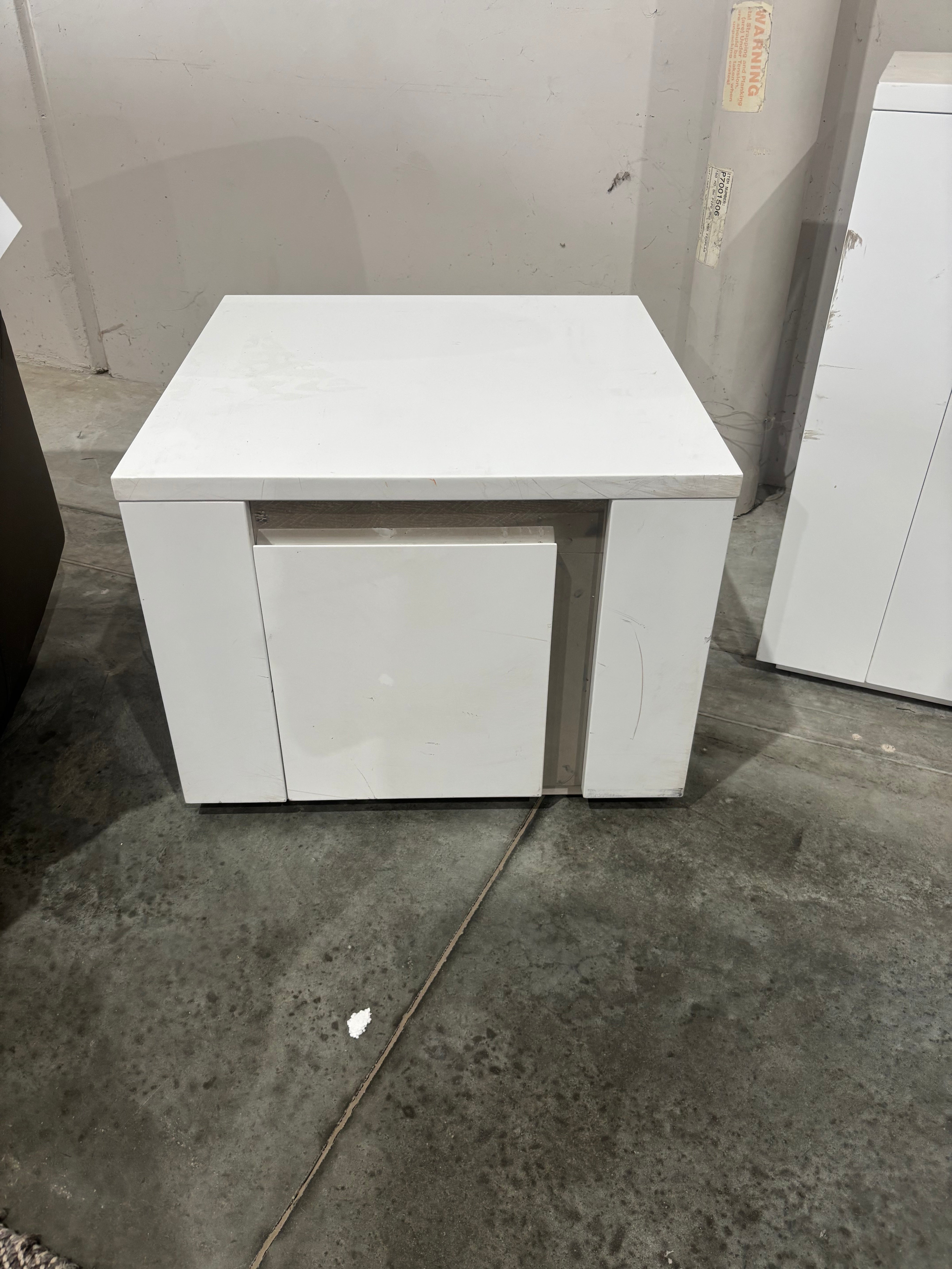 Senti Lamp Table (Port Kennedy)
