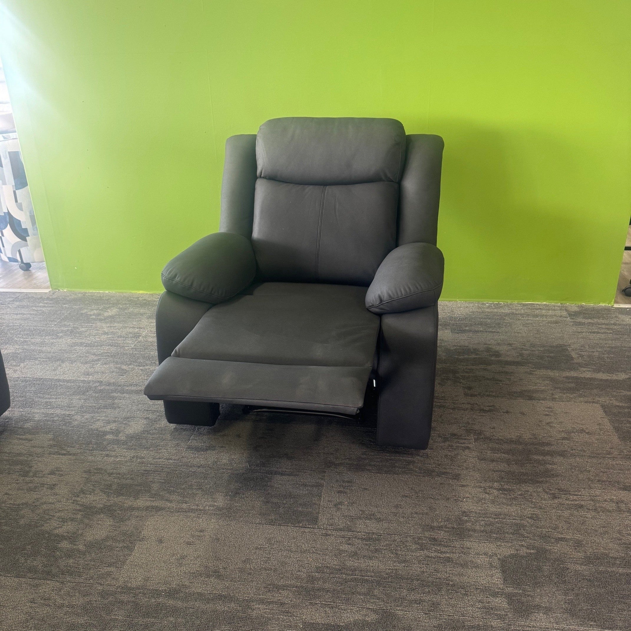 Vegas Manual Recliner