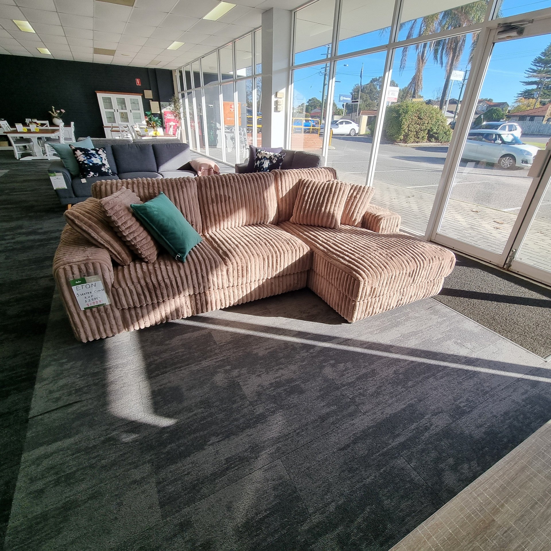 Eton 3 Seater Chaise (Willetton)